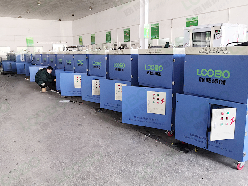 焊接除塵設(shè)備.jpg 焊接除塵設(shè)備.jpg