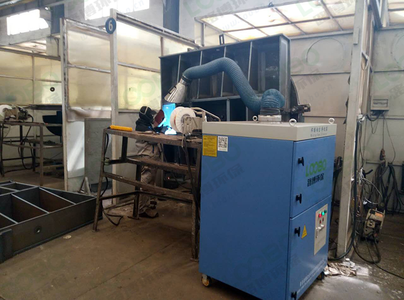 電焊煙霧凈化器.jpg 電焊煙霧凈化器.jpg