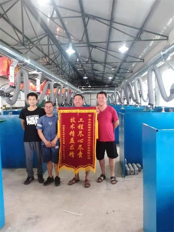 學院1.jpg 學院1.jpg