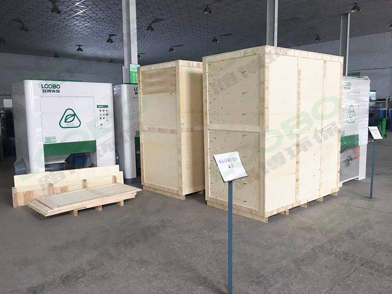 外貿(mào)發(fā)貨濾筒除塵一體機(jī).jpg 外貿(mào)發(fā)貨濾筒除塵一體機(jī).jpg